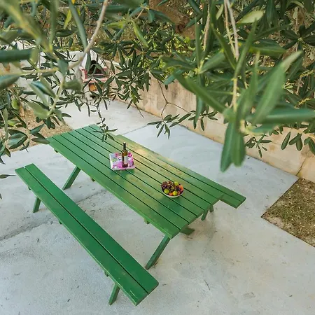 Vesna דירה